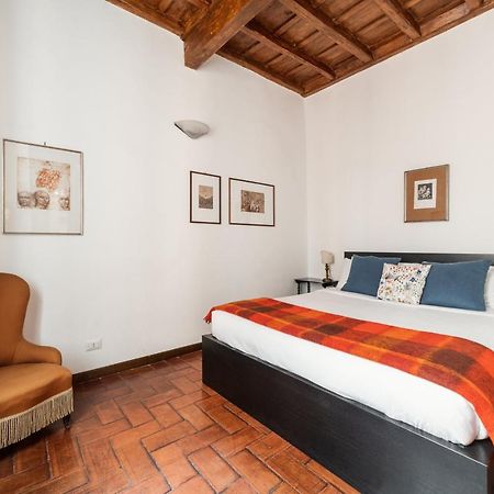 Domus Quiritum Charming, Appartamento D'Epoca A Campo De' Fiori โรม ภายนอก รูปภาพ