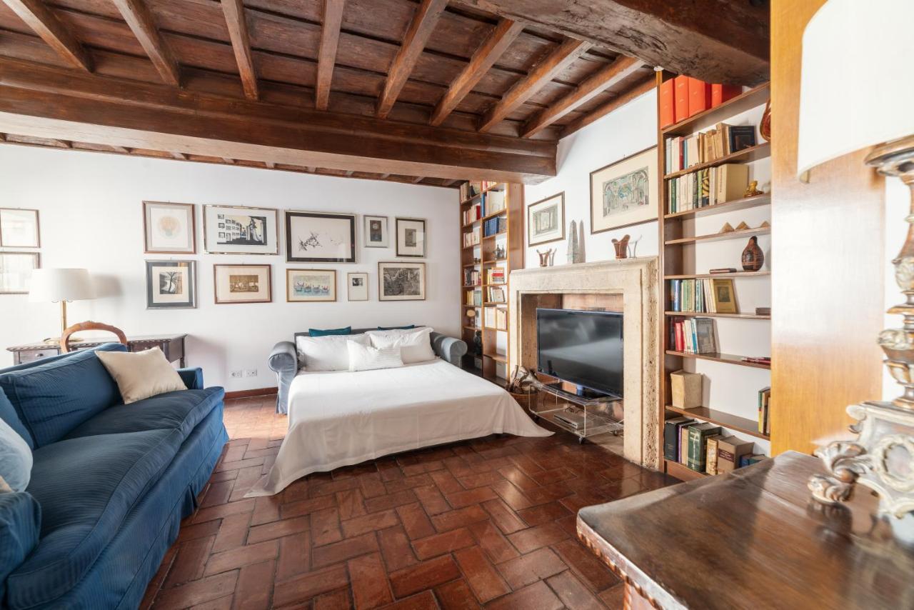 Domus Quiritum Charming, Appartamento D'Epoca A Campo De' Fiori โรม ภายนอก รูปภาพ